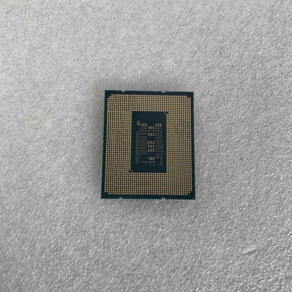 Intel 〔中古〕インテル® Core™ i5-12400 プロセッサー BOX Intel 〔中古〕インテル® Core™ i5-12400 プロセッサー BOX