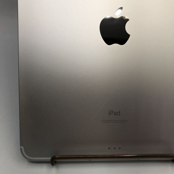 APPLE 〔中古〕iPad Pro 11インチ (第3世代) 128GB シルバー APPLE 〔中古〕iPad Pro 11インチ (第3世代) 128GB シルバー