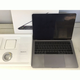 〔中古〕MacBook Pro (13インチ・ 2019・ Thunderbolt 3ポート x 2) Core i7 プロセッサー 1.7GHz/16GB/256GB SSD/Intel Iris Plus Graphics 645(中古保証3ヶ月間)