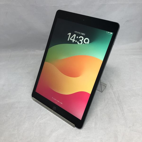 423 未使用 電池新品 iPad7 第7世代 32GB au