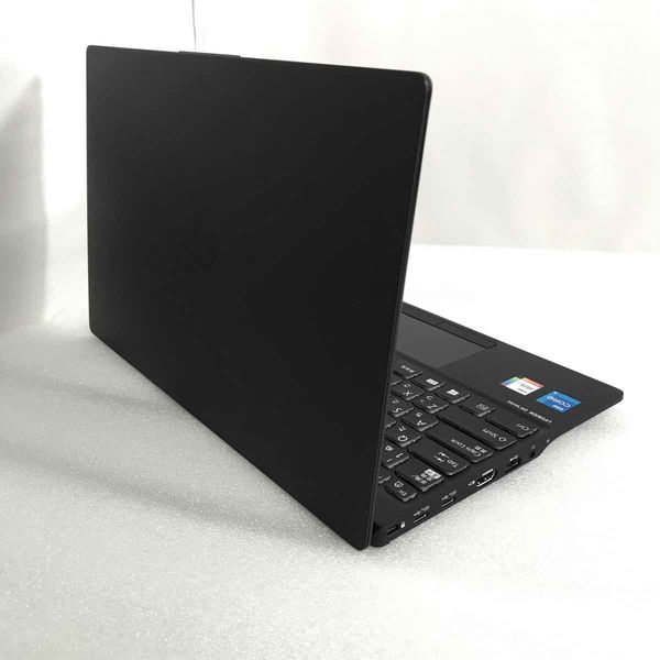 FUJITSU 〔中古〕FMVWE3U27 Core i5-1135G7 プロセッサー/8GB LPDDR4