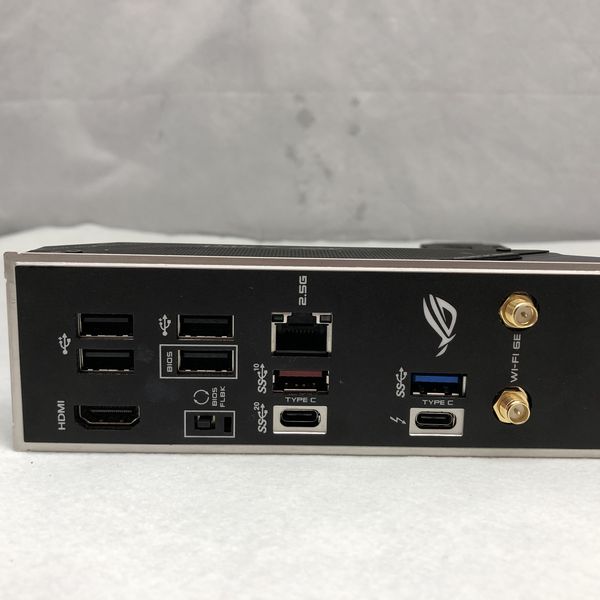 ASUS 〔中古〕ROG STRIX Z590-I GAMING WIFI（中古保証1ヶ月間