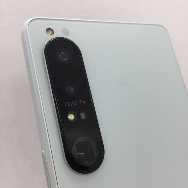 中古美品　SONY Xperia 1 Ⅳ 256GBアイスホワイト Xperia 1 Ⅳ 256GB アイスホワイト 中古Bグレード （IMEI