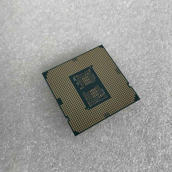 Core i7 10700 バルク品本体のみ