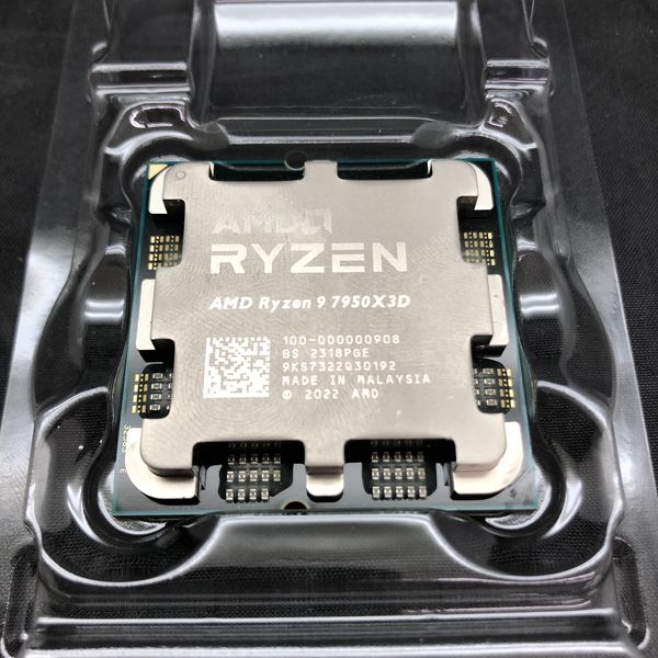 AMD 〔中古〕Ryzen9 7950X3D BOX（中古保証1ヶ月間） | パソコン