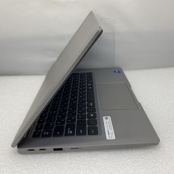 ハードレー Dell Latitude 5320 2-in-1 - i7-1185G7 · Xe Graphics G7 · 13.3