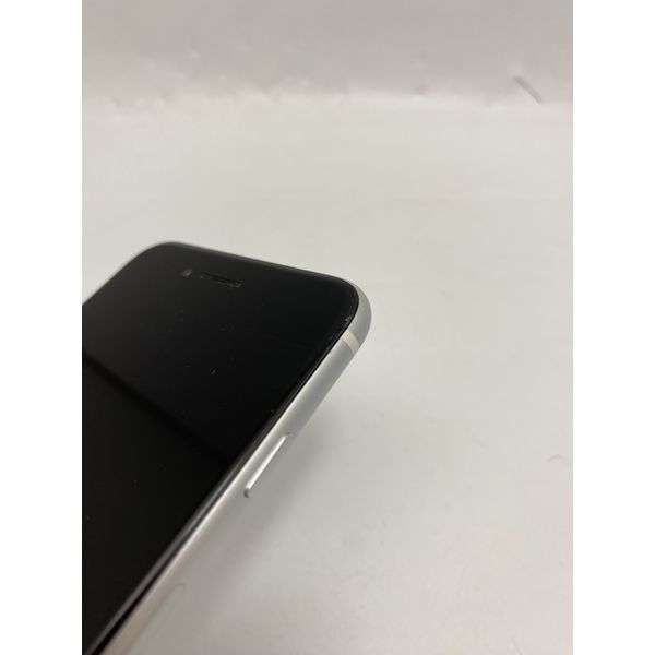 Apple - iPhone7 128GB BLACK auSIMロック解除済 APPLE 〔中古〕iPhoneSE(第2世代) 128GB MXD12J/A Whtie auSIM