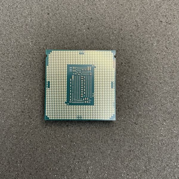 Intel 〔中古〕インテル® Core™ i7 プロセッサー 9700K Bulk（中古保証