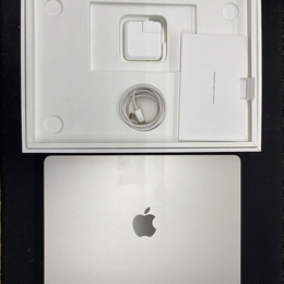 MacBook Air M2 2022 スターライト 8GB/256GB 美品 MacBook 中古 販売】MacBook Air M2 / 13インチ / 2022 / 8GB