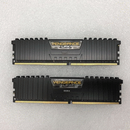 Corsair 〔中古〕CMK32GX4M2A2666C16（中古1ヶ月保証