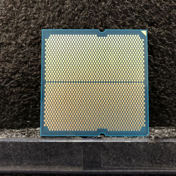 AMD 〔中古〕Ryzen5 8500G BOX（中古保証1ヶ月間） | パソコン