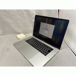 〔中古〕MacBook Pro (15-inch・2019) MV922J/A シルバー 2.6GHz Intel® Core™ i7 プロセッサー/16GB DDR4/256GB SSD/Radeon Pro 555X + Intel UHD Graphics630(中古保証3ヶ月間)