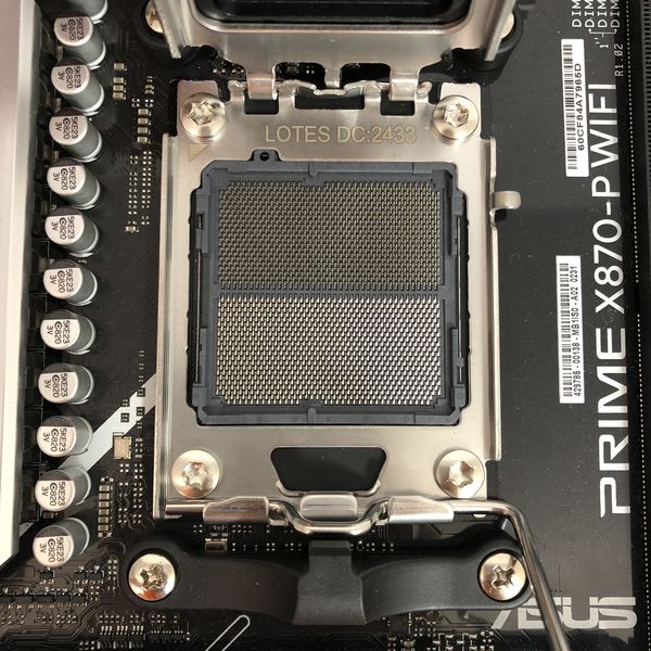 パピさま専用 PCサーバ PRIMERGY RX2540 M7 : 富士通
