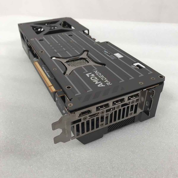 ASUS Radeon RX 9070 XT 16GB OC 中古美品 ASUS Radeon RX 9070 XT TUF OC - 16GB GDDR6 RAM - Karta graficzna