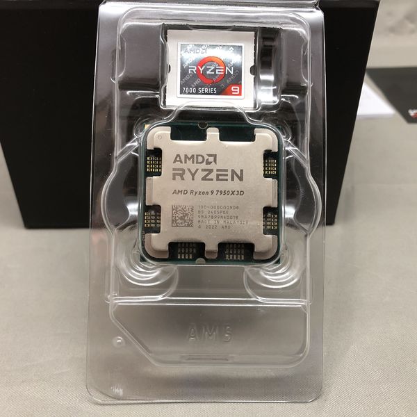 AMD CPU RYZEN9 7950X3D 新品未使用　相談可 Amazon | AMD CPU Ryzen 9 7950X3D, without Cooler 4.2GHz 16