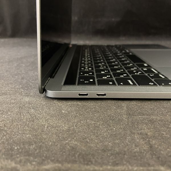 APPLE 〔中古〕MacBook Pro (13-inch, 2019, Thunderbolt3×4 APPLE 〔中古〕MacBook Pro (13-inch, 2019, Thunderbolt3×4