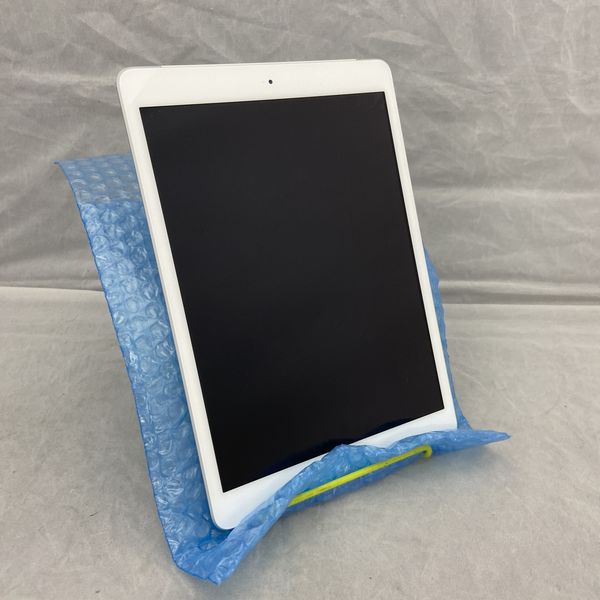 中古 iPad シルバー　純正キーボード付き 第7世代32GB wifiモデル Amazon.co.jp: 【整備済み品】 Apple iPad (第7世代) Wi-Fi