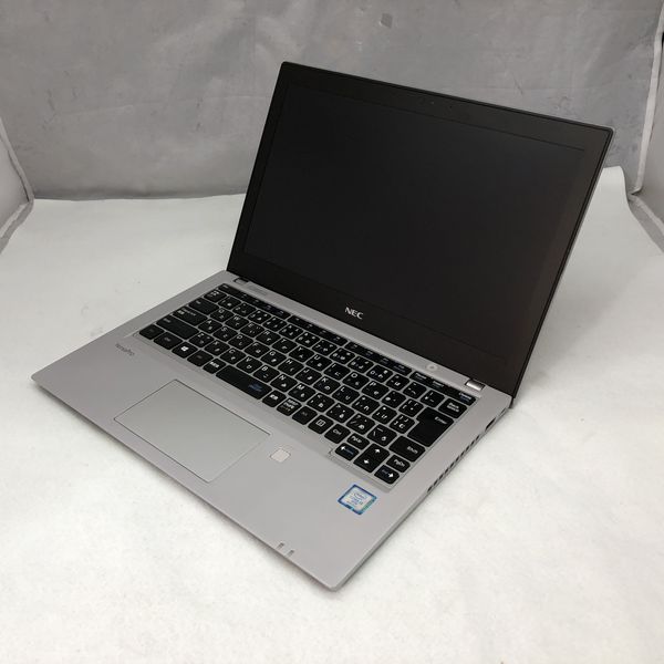 kÁlVKM17B/1132 Core i5-8350U/8GB/256GB SSD/Intel UHD Graphics 620