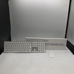 【中古】Appleアップル Magic Keyboard マジックキーボード (JIS) MK2A3J/A A2450 ワイヤレスキーボード テンキーレス 中古】Appleアップル Magic Keyboard マジックキーボード (JIS