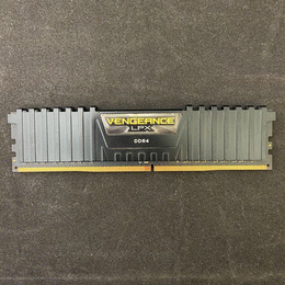 【中古】DDR4-3200 64GB(32GB×2枚) CORSAIR Corsair Vengeance LPX 64GB (2 x 32GB) DDR4-3200 PC4-25600 CL16