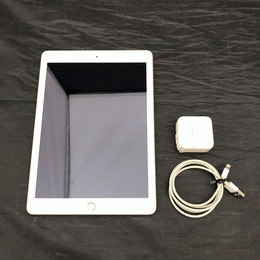 APPLE 〔中古〕iPad (第5世代) Wi-Fiモデル 128GB ゴールド MPGW2J/A