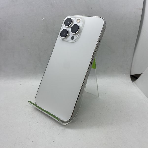 APPLE 〔中古〕iPhone13Pro 256GB シルバー NLUP3J/A docomo対応（中古