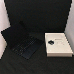 APPLE 〔中古〕MacBook Air (13-inch・M3・2024) MRXQ3J/A シルバー