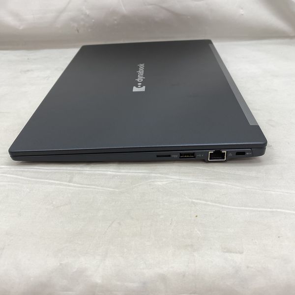 美品 dynabook G83/KW i5-1235U 16gb 256gb A6GNKWLCD51A dynabook G83/KW (Core i5-1235U/16GB/SSD・256GB/ODD無