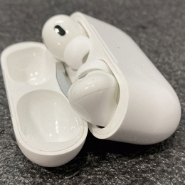 APPLE 〔中古〕AirPods Pro 第1世代 MLWK3J/A（中古保証1ヶ月間