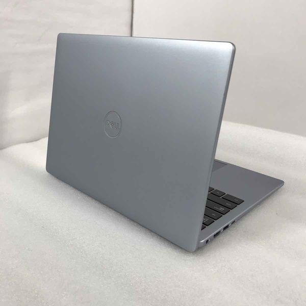 DELL 〔中古〕Inspiron 14 Ryzen 7 8840U/DDR5 32GB/1TB SSD/CPU内蔵