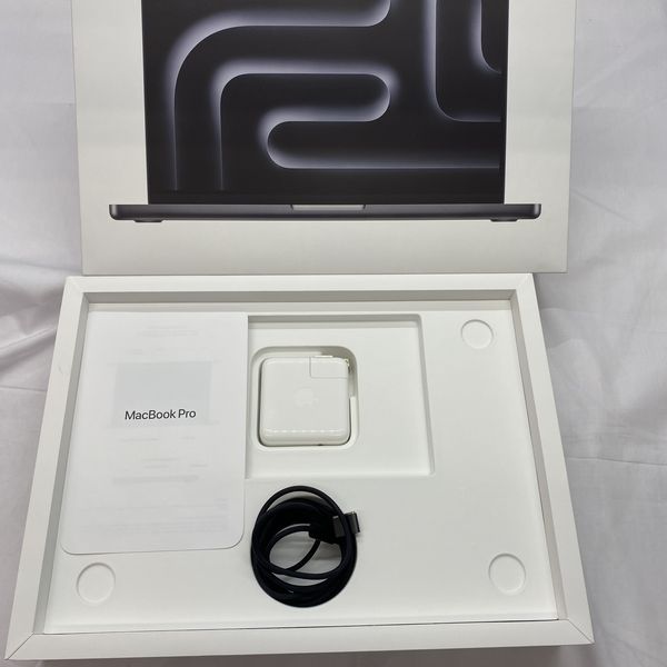 APPLE 〔中古〕MacBook Pro (14-inch・M4・2024) MW2V3J/Aスペース