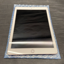 iPad 第6世代 MRM02J/A 32GB Cellular docomo iPad 第6世代 32GB ゴールド MRJN2J／A Wi-Fi [32GB] （2018） Apple