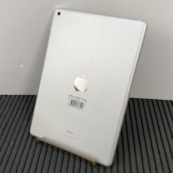 APPLE 〔中古〕iPad (第8世代) Wi-Fiモデル 128GB シルバー MYLE2J/A