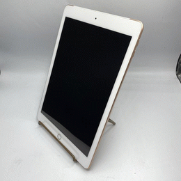 APPLE 〔中古〕iPad (第6世代) Wi-Fiモデル 32GB シルバー MR7G2J/A