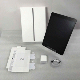 APPLE 〔中古〕iPad (第9世代) Wi-Fiﾓﾃﾞﾙ 64GB ｼﾙﾊﾞｰ MK2L3J/A（中古