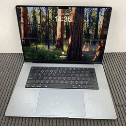 APPLE 〔中古〕MacBook Pro 13.3-inch Late-2020 MYD92J／A スペース