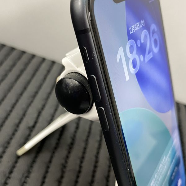 iPhone11 64GB SIMロックあり（docomo） SIMロック解除済】docomo iPhone11 A2221 (MWLU2J/A) 64GB ホワイト