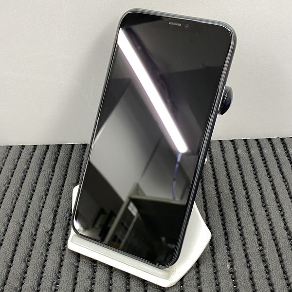 iPhone11 64GB SIMロックあり（docomo） iPhone 中古 販売】iPhone 11 / 2019 / 64GB / ホワイト / docomo版SIM
