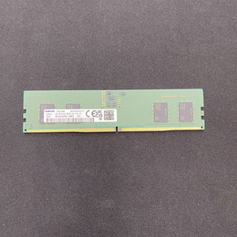 ス*ー様 【中古】デスクトップ用DDR5メモリ16GBx2 ノーブランド 〔中古〕デスクトップPC用 DDR5 5200 16GB XMP・EXPO