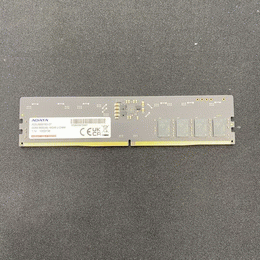 ノーブランド 〔中古〕288Pin DDR5 5600 PC5-44800 16GB（中古保証1