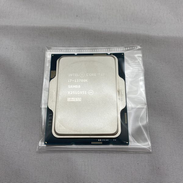 Intel Core i7-13700KF 中古品 Intel 〔中古〕インテル® Core™ i7-13700K プロセッサー Bulk（中古