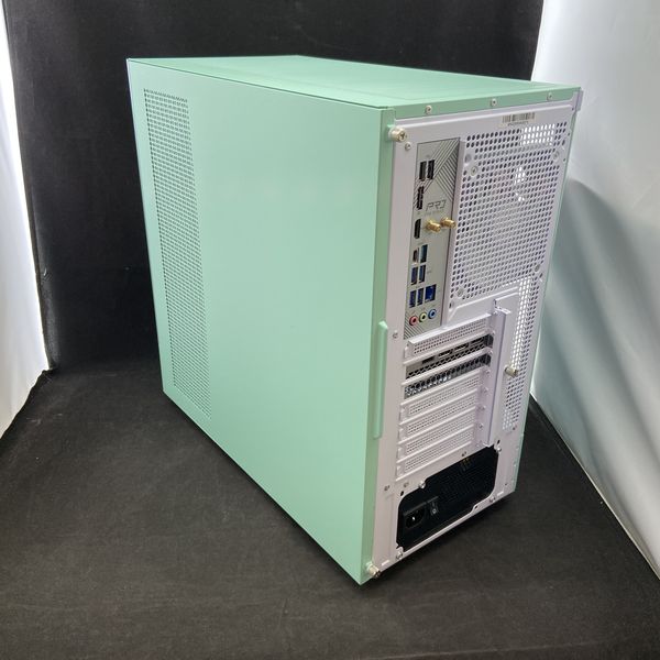 ノーブランド 〔中古〕自作PC(i5-14400F/RTX5060) インテル® Core™ i5