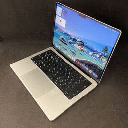 APPLE 〔中古〕MacBook Pro 13.3-inch Mid-2017 MPXU2J／A シルバー 