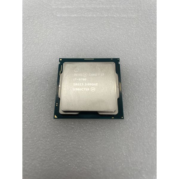 Intel 〔中古〕インテル® Core™ i7 プロセッサー 9700 Bulk（中古保証1
