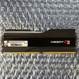 ノーブランド 〔中古〕288Pin DDR5 6000 PC5-48000 16GB for Desktop