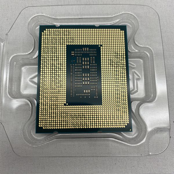 Intel 〔中古〕インテル® Core™ i5-12400F プロセッサー BOX（中古保証