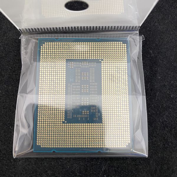 Intel 〔中古〕インテル® Core™ i7 プロセッサー 14700F Bulk（中古