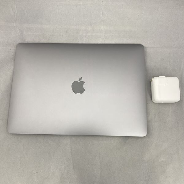 再出品致Apple MacBook Air 2020パソコン モデル　M1 256GM パソコン Apple MacBook Air M1 2020 13インチ 整備済み品
