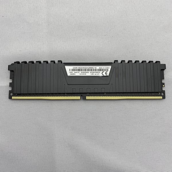【動作品取出】DDR4 2666 8GB 4枚　中古 imgrc0129529340.jpg