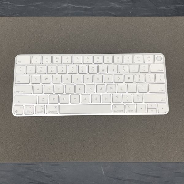 APPLE 〔中古〕Magic Keyboard 英語(US)仕様 MK293LL/A（中古保証1ヶ月
